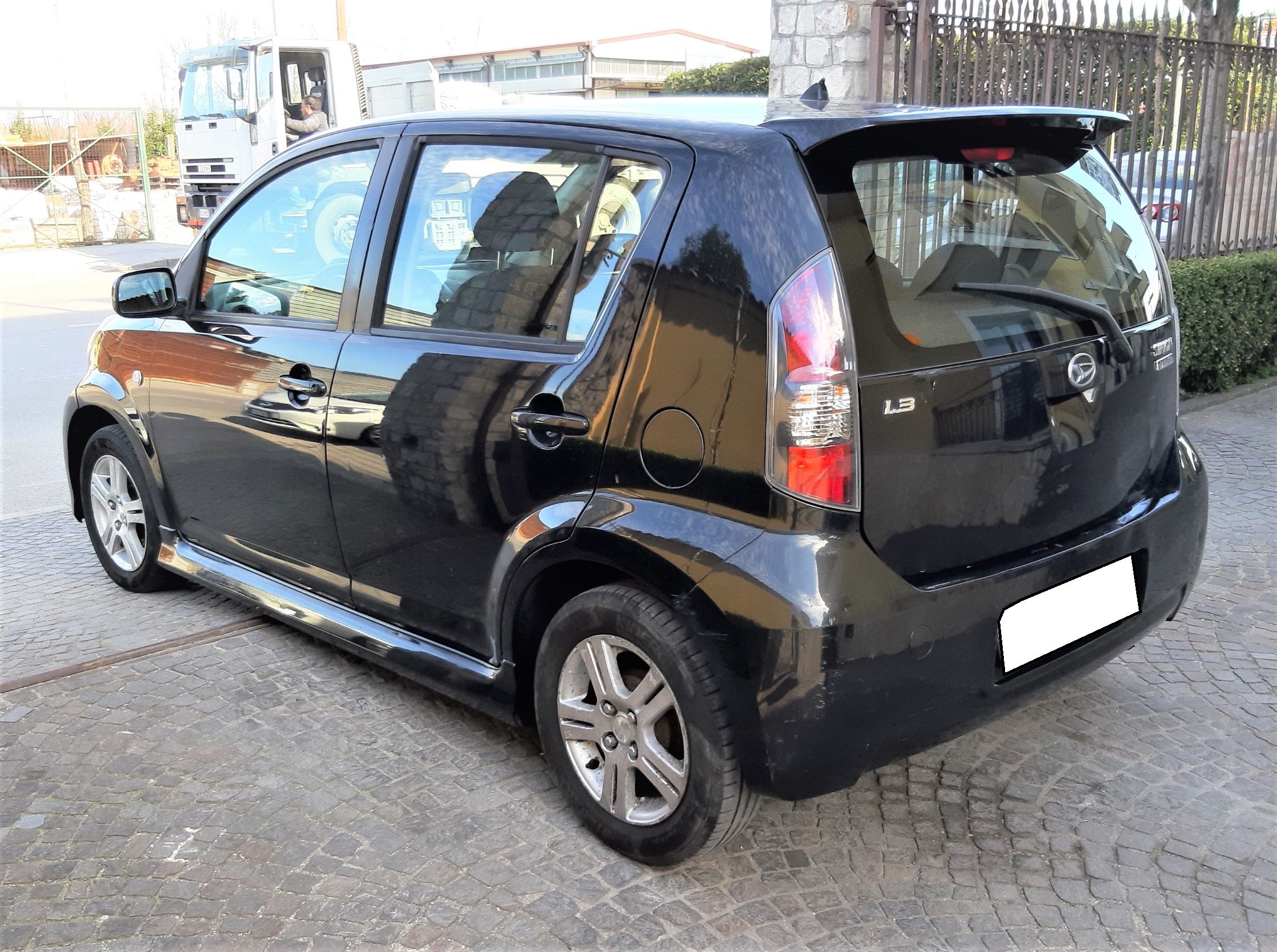 DAIHATSU SIRION 2006 1.3 GASOLINE MANUAL BLACK – KM 105210 | Patrick